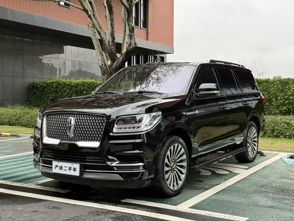 LINCOLN NAVIGATOR