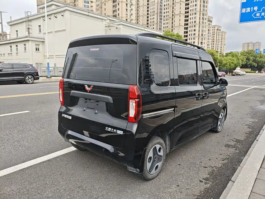 Wuling Sunshine EV 2025 305km
