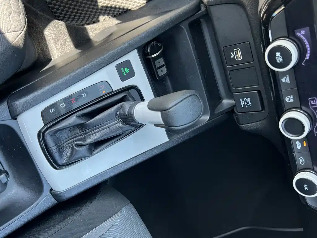 Honda Fit — миниатюра 13