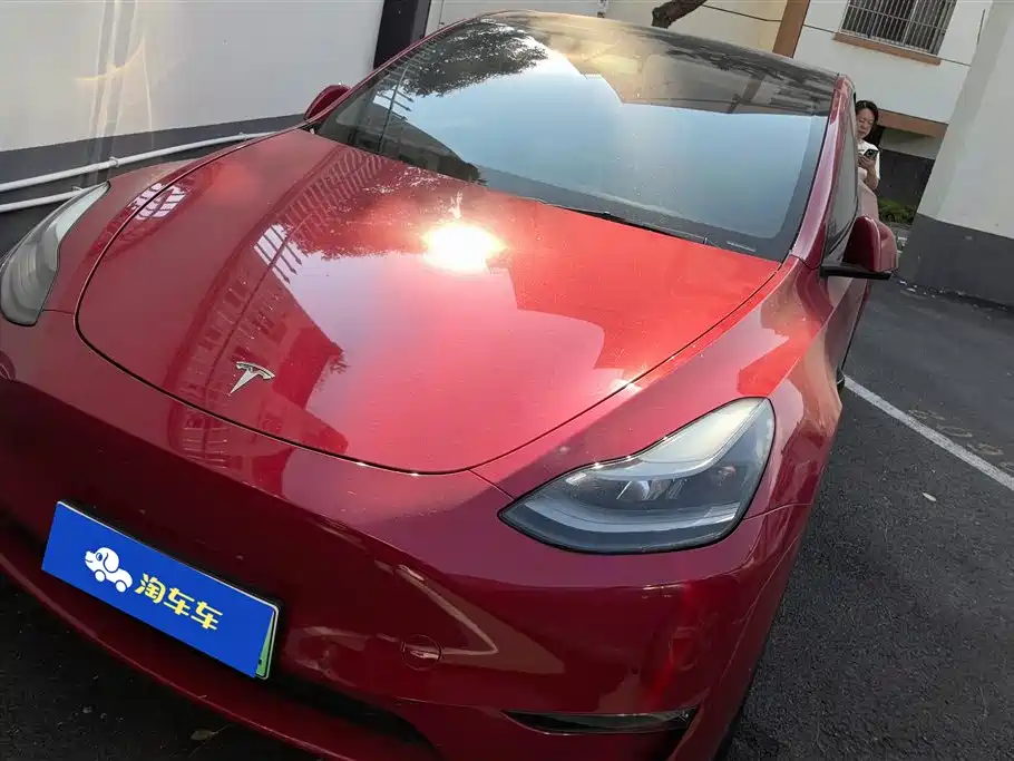 Tesla Model Y 2021