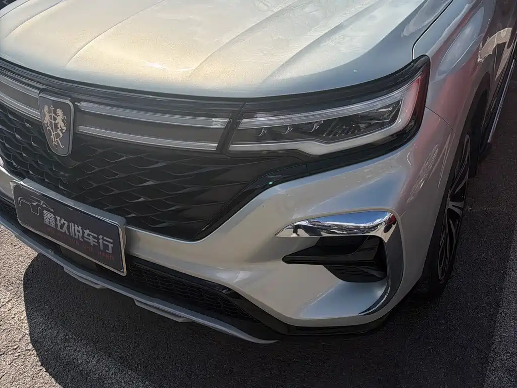 Roewe RX5 MAX — миниатюра 10