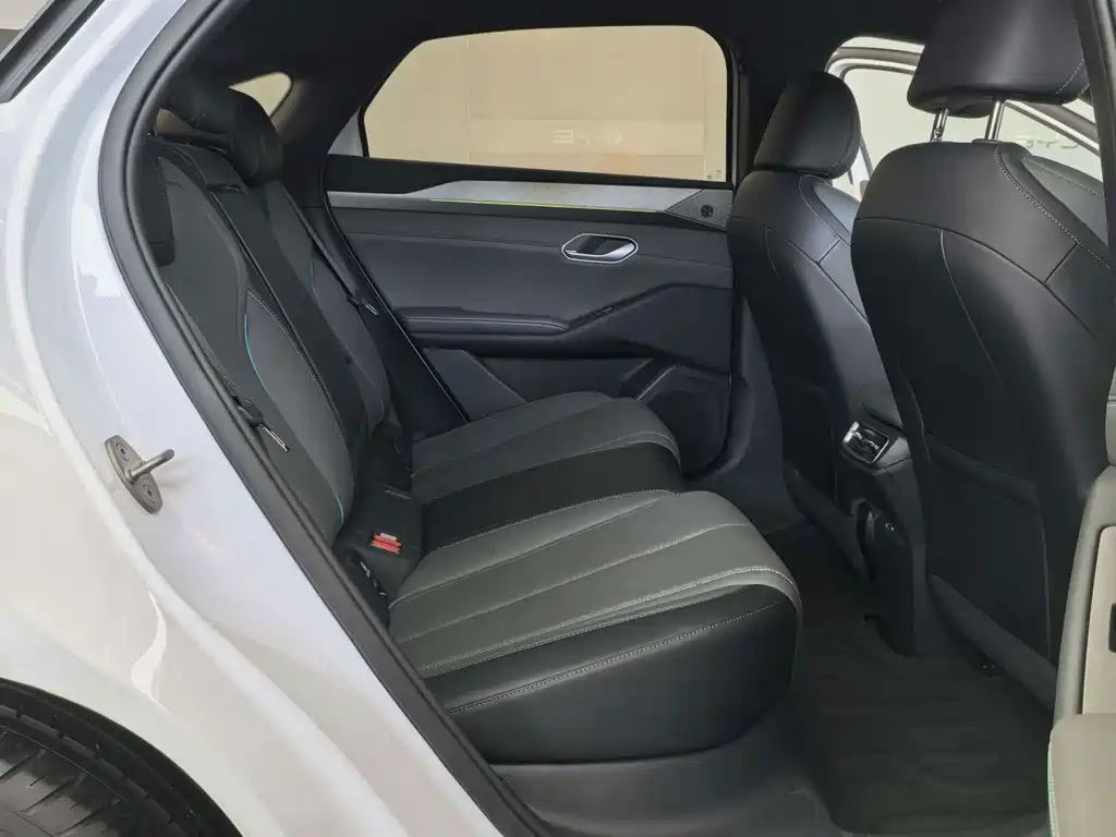 BYD Qin L — миниатюра 3