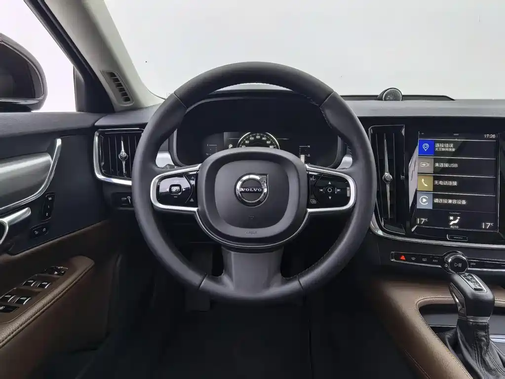 Volvo S90 — миниатюра 13
