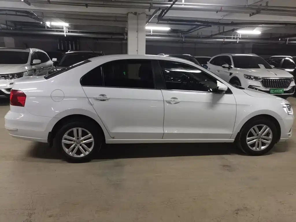 Volkswagen Jetta — миниатюра 26