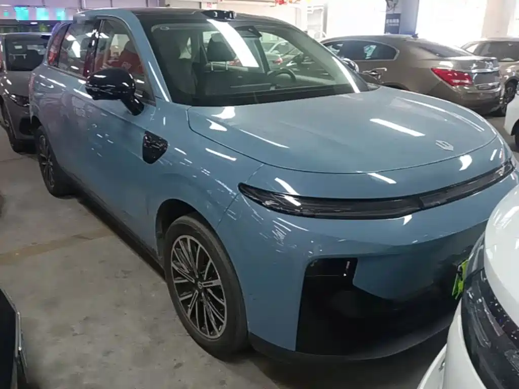 Leapmotor Leapmotor B10 — миниатюра 4