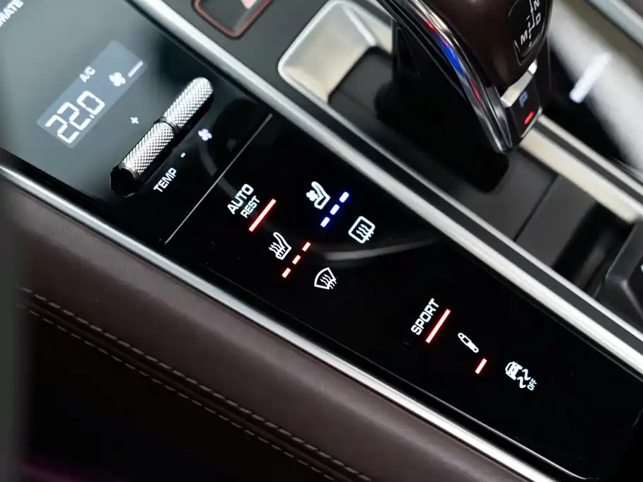 Porsche Panamera — миниатюра 24