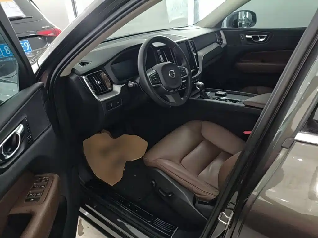 Volvo XC60 — миниатюра 16