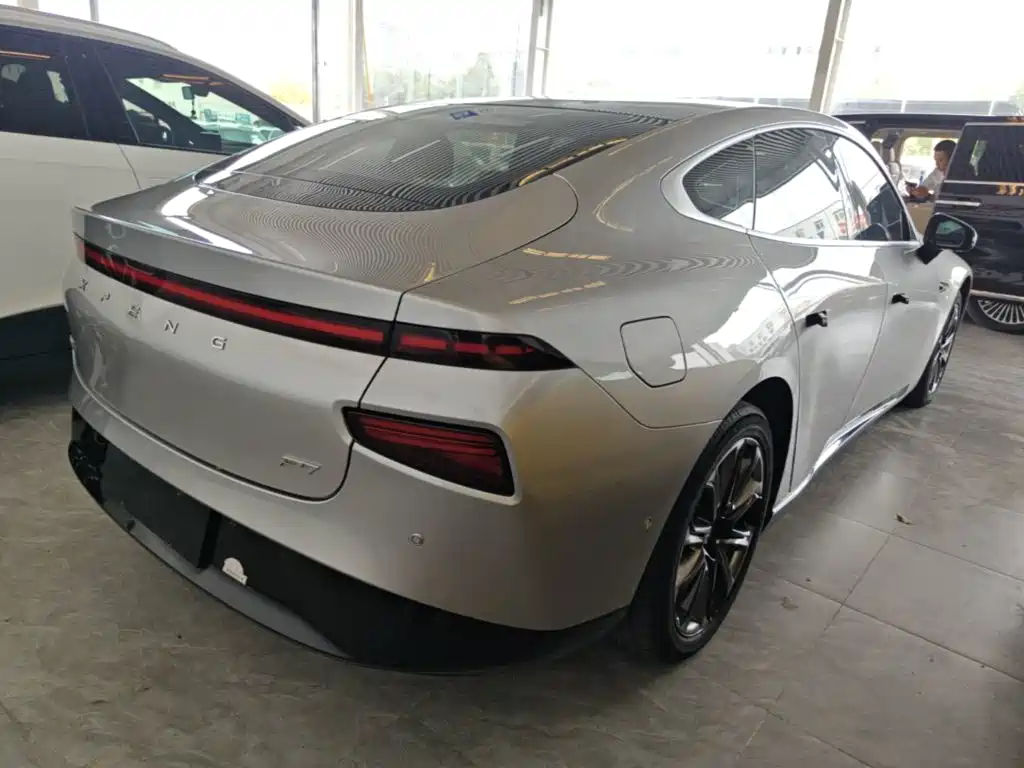XPeng P7 — миниатюра 7