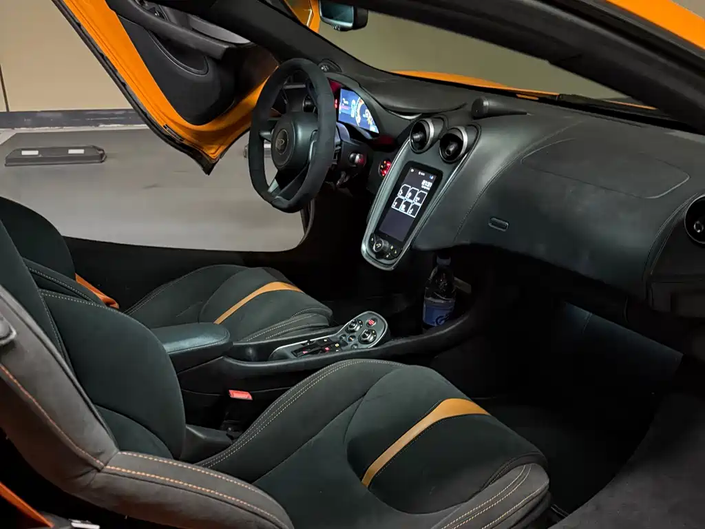 McLaren 570 — миниатюра 13