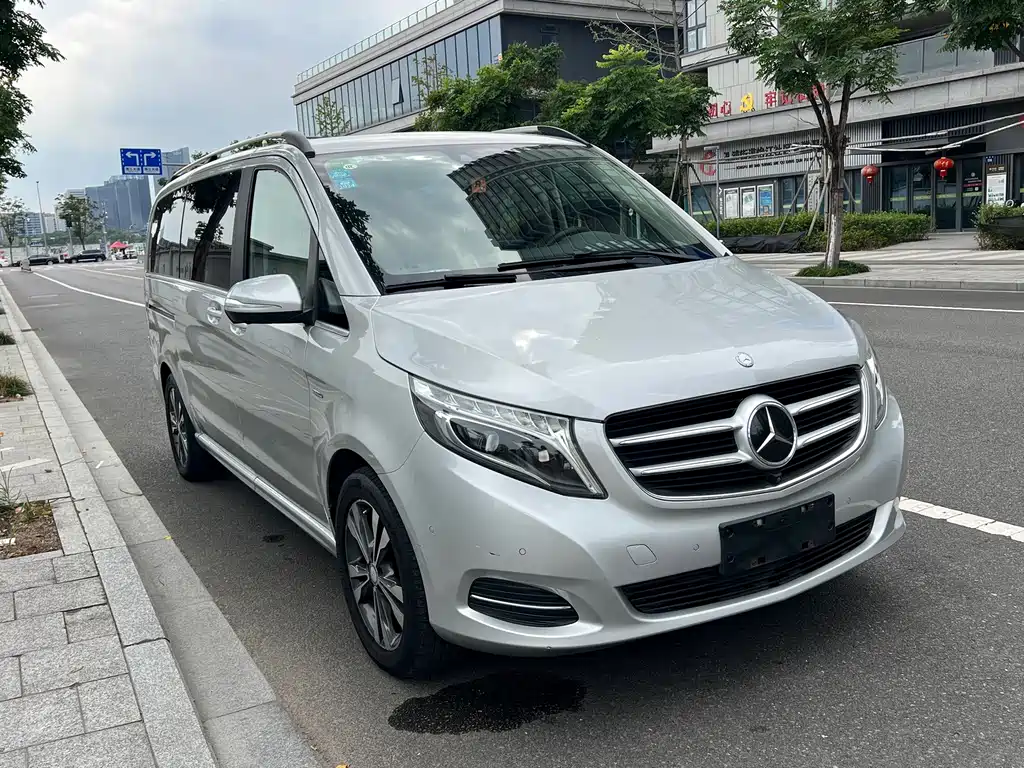 Mercedes-Benz V-Class — миниатюра 3