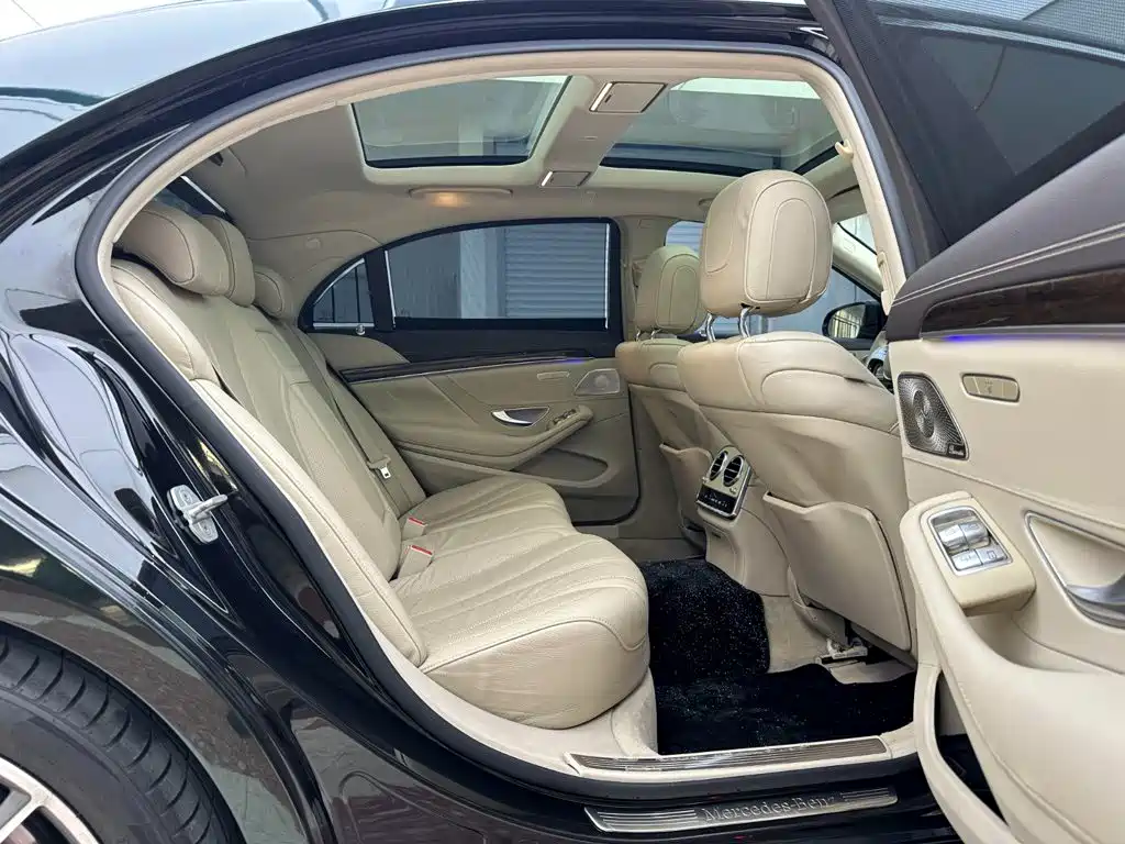 Mercedes-Benz S-Class — миниатюра 32