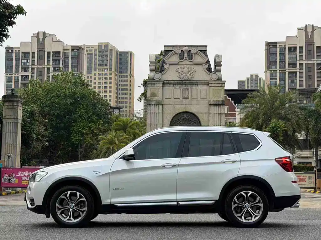 BMW X3 (Import) — миниатюра 7