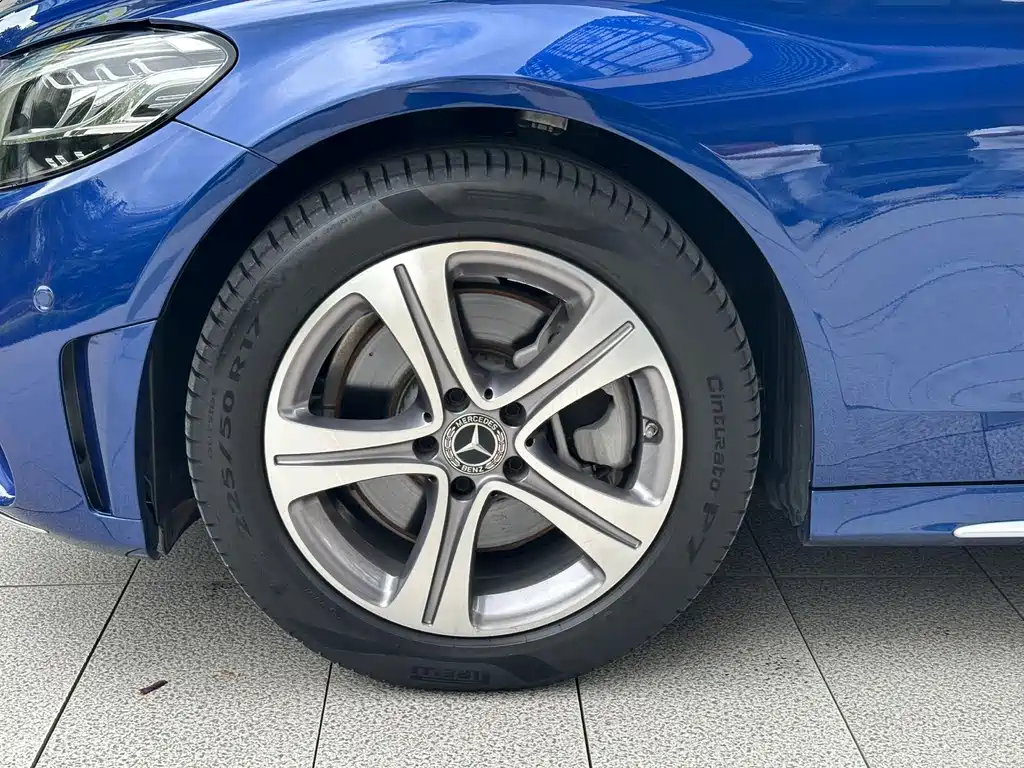 Mercedes-Benz C-Class — миниатюра 4