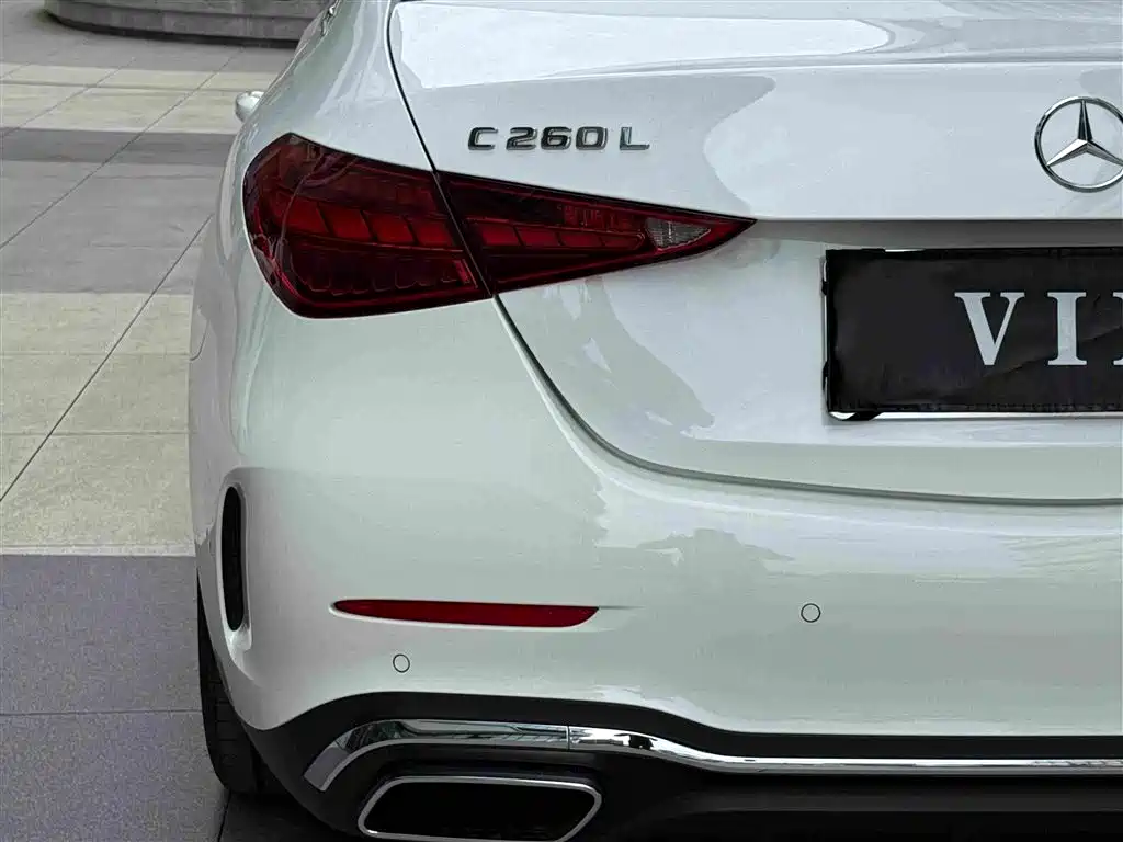 Mercedes-Benz C-Class — миниатюра 12