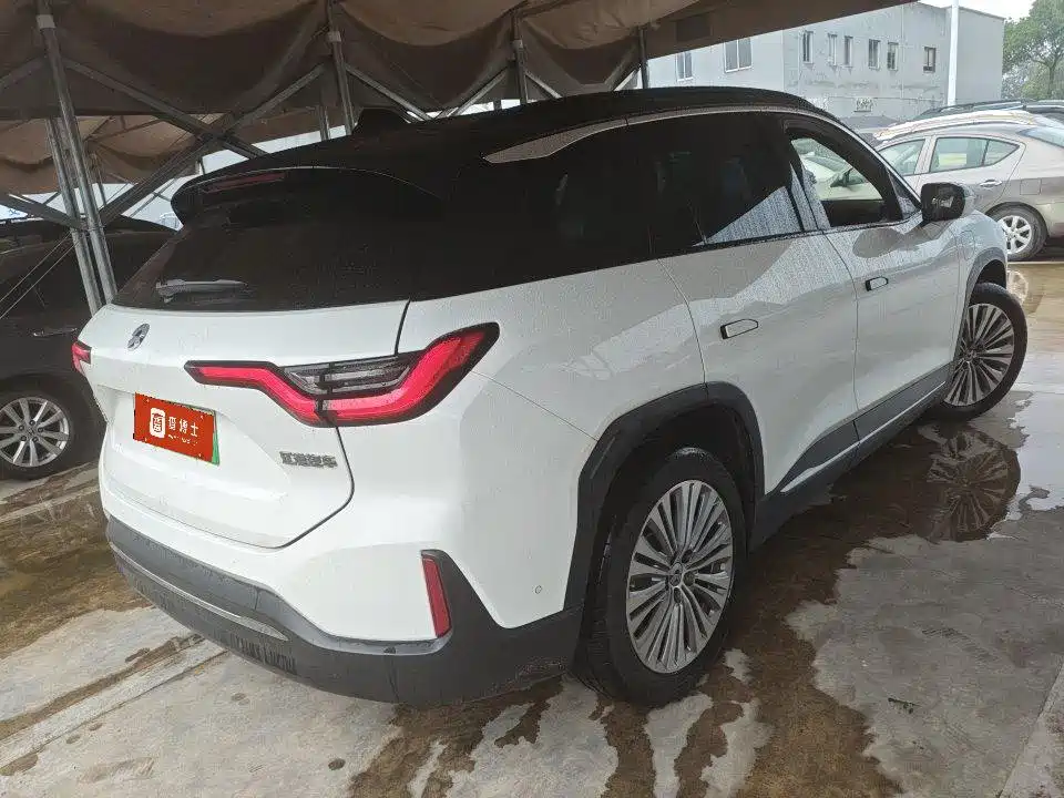 NIO ES6 — миниатюра 9