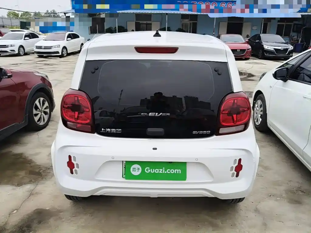Roewe Clever — миниатюра 6