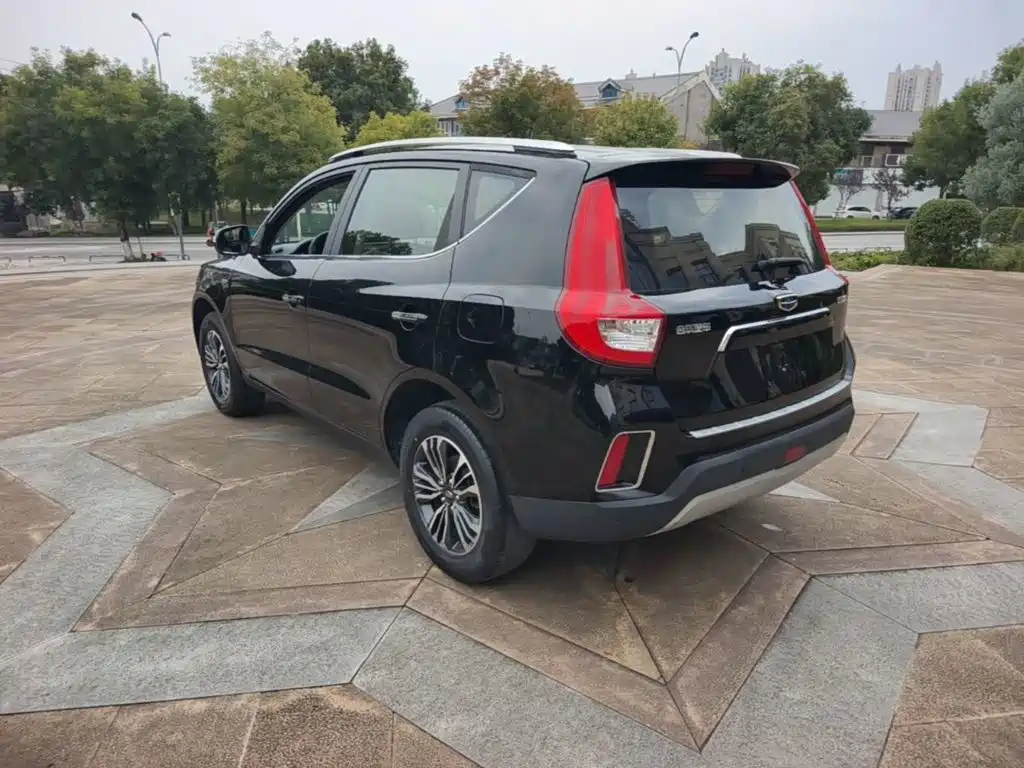 Geely Vision X6 — миниатюра 5