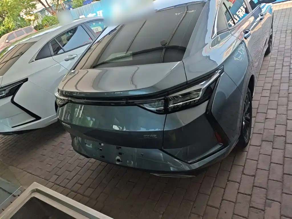 Aeolus Yixuan — миниатюра 6