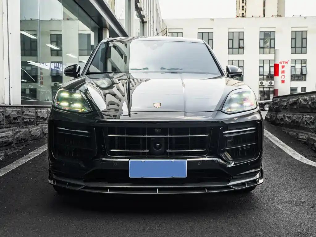 Porsche Cayenne — миниатюра 2
