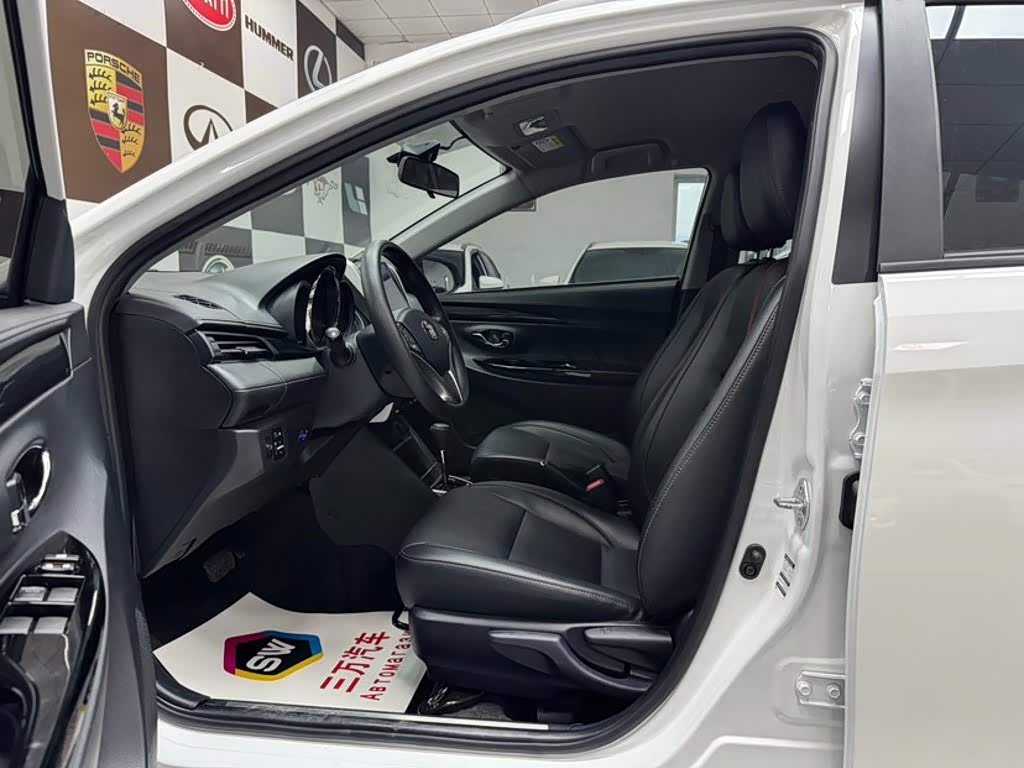Toyota YARiS L Zhi Xuan 1.5 л 2022 г. Белый, пробег 24000 км