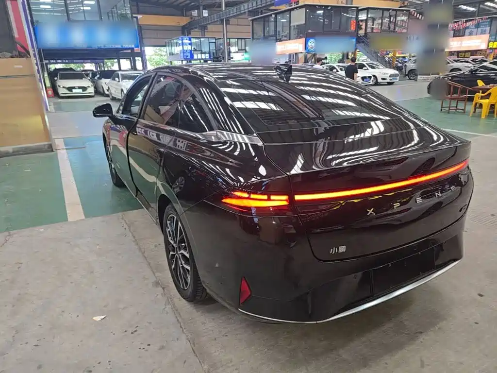 XPeng P5 — миниатюра 5
