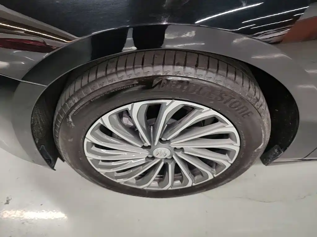 Buick LaCrosse — миниатюра 23