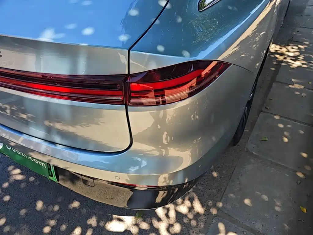 Roewe Young Wai D6 — миниатюра 8