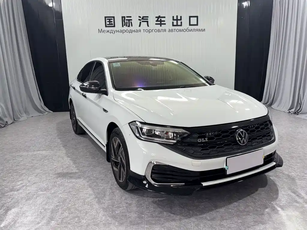 Volkswagen Sagitar — миниатюра 2