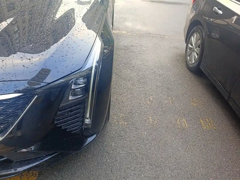 CADILLAC  CT5