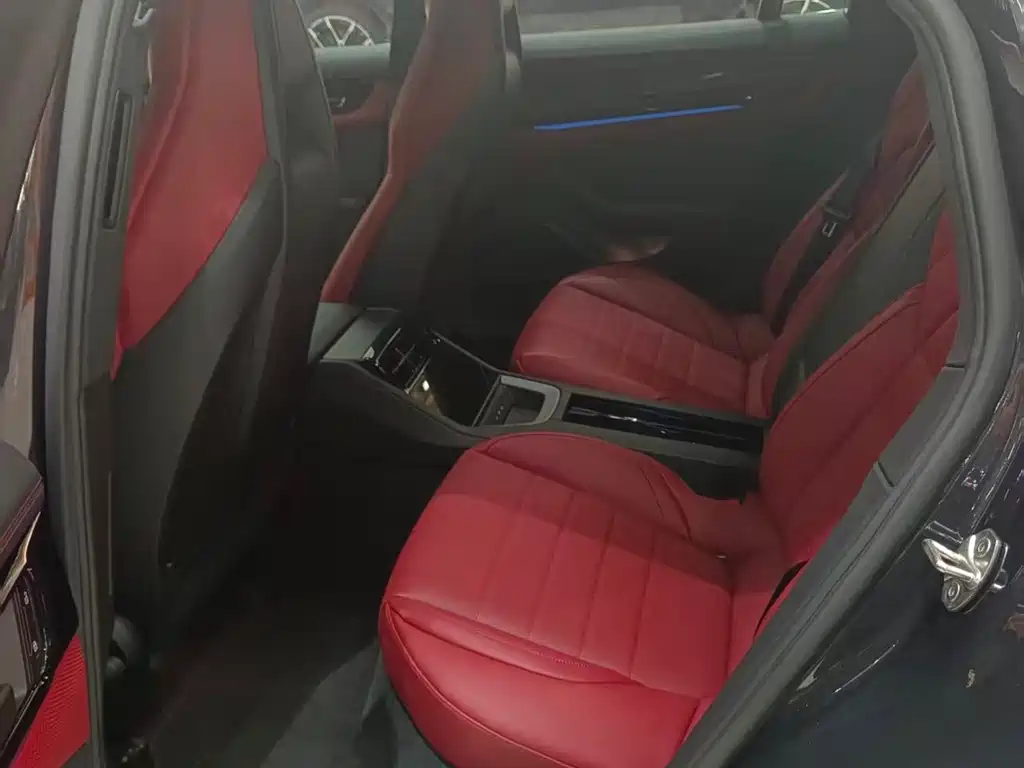 Porsche Panamera — миниатюра 8