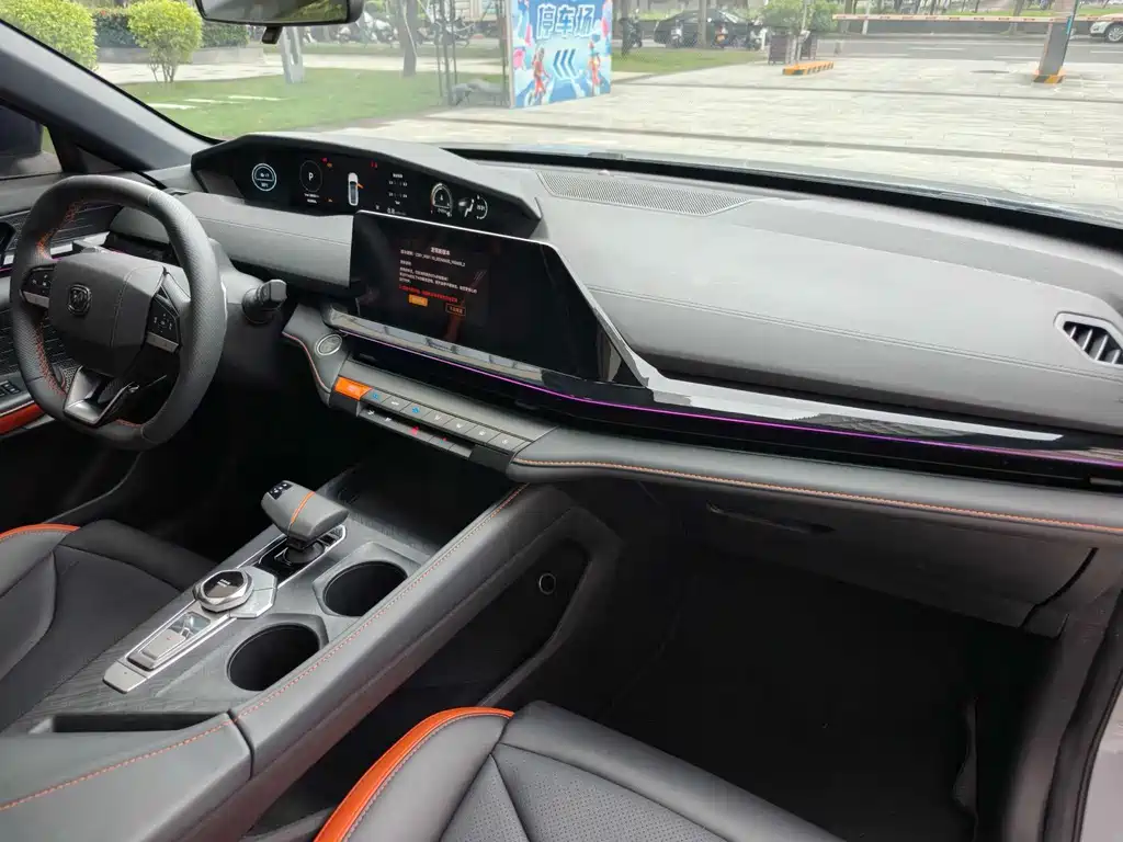 Changan UNI-V — миниатюра 5