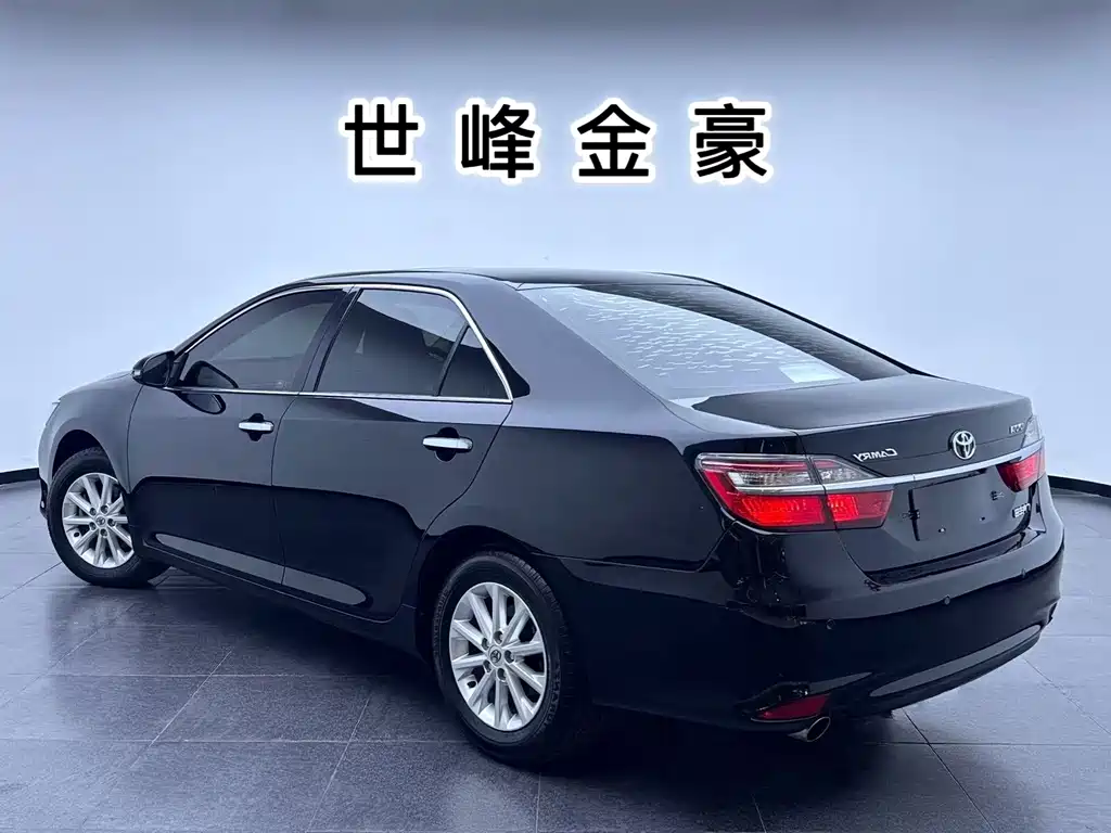 Toyota Camry — миниатюра 30