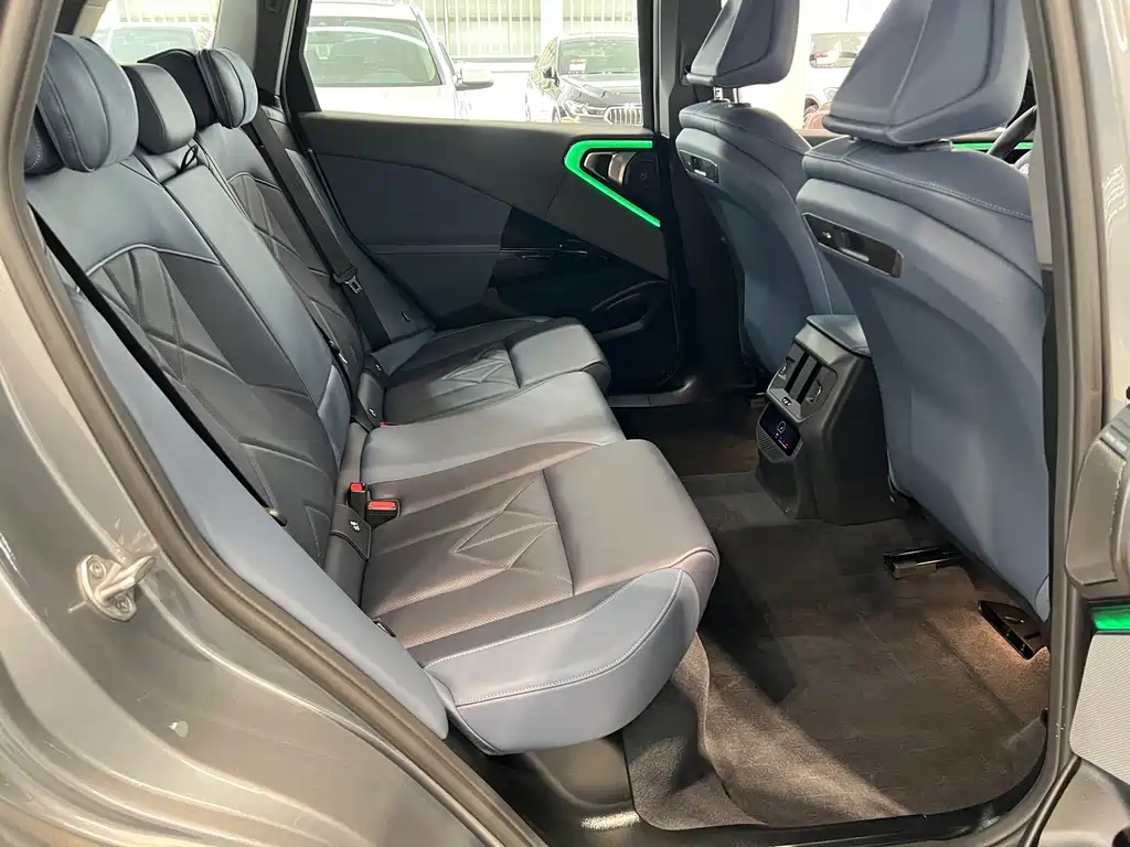 BMW X3 — миниатюра 15