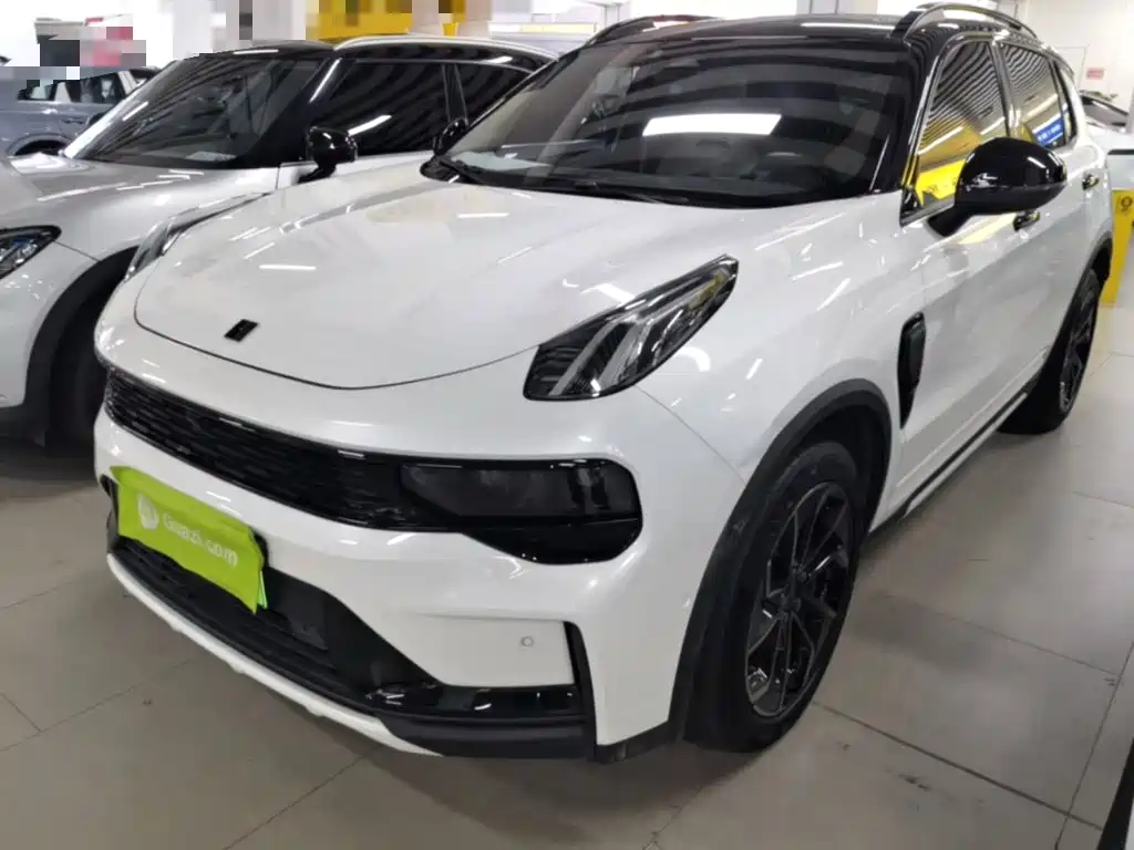 Lynk & Co 01 EM-P — миниатюра 2