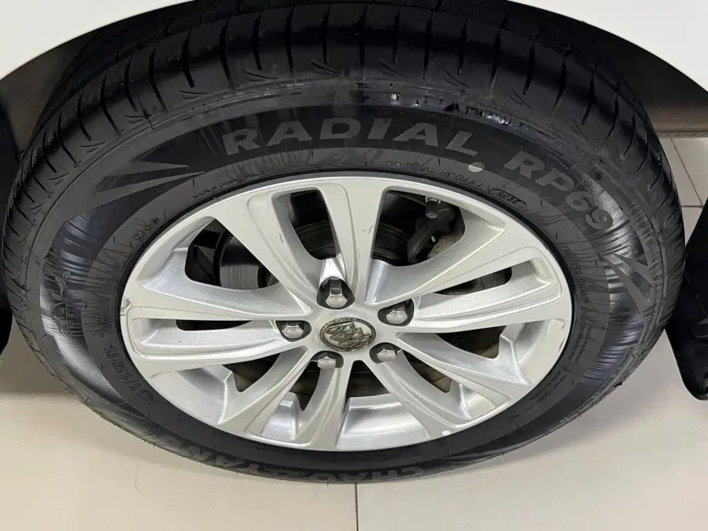 Buick Excelle — миниатюра 20