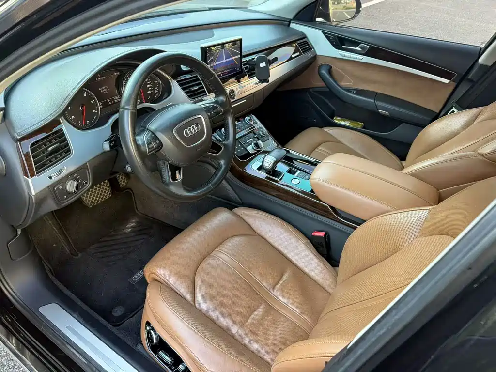 Audi A8 — миниатюра 7