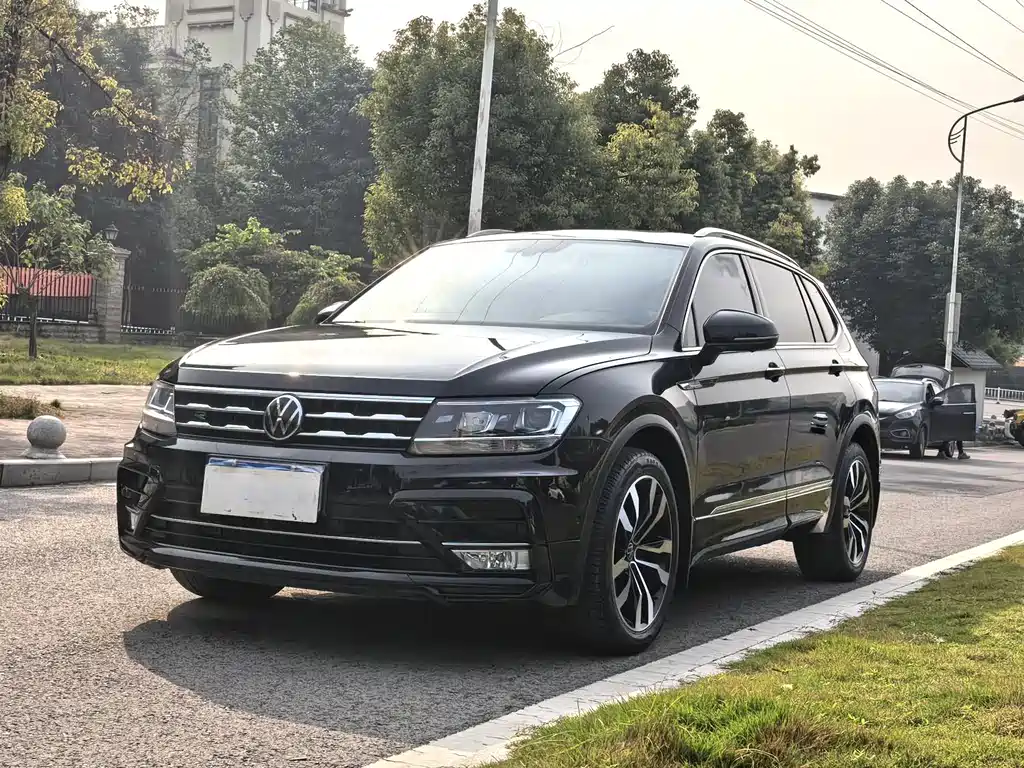 Volkswagen Tiguan L 2021