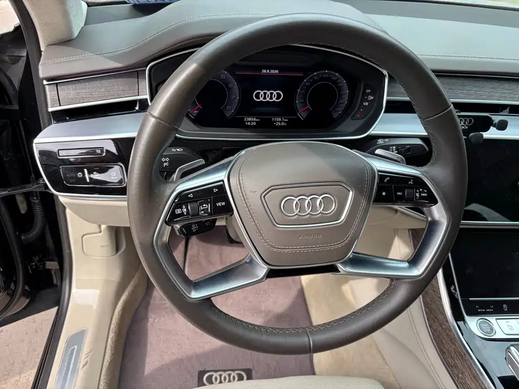 Audi A8 — миниатюра 6