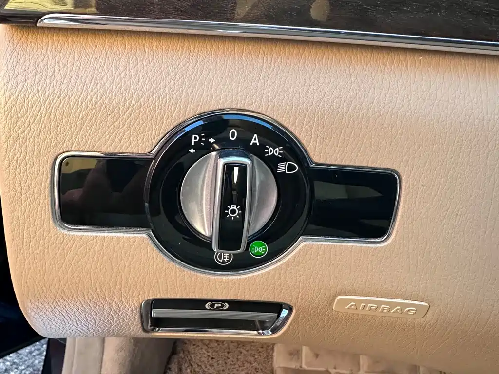 Mercedes-Benz S-Class — миниатюра 13