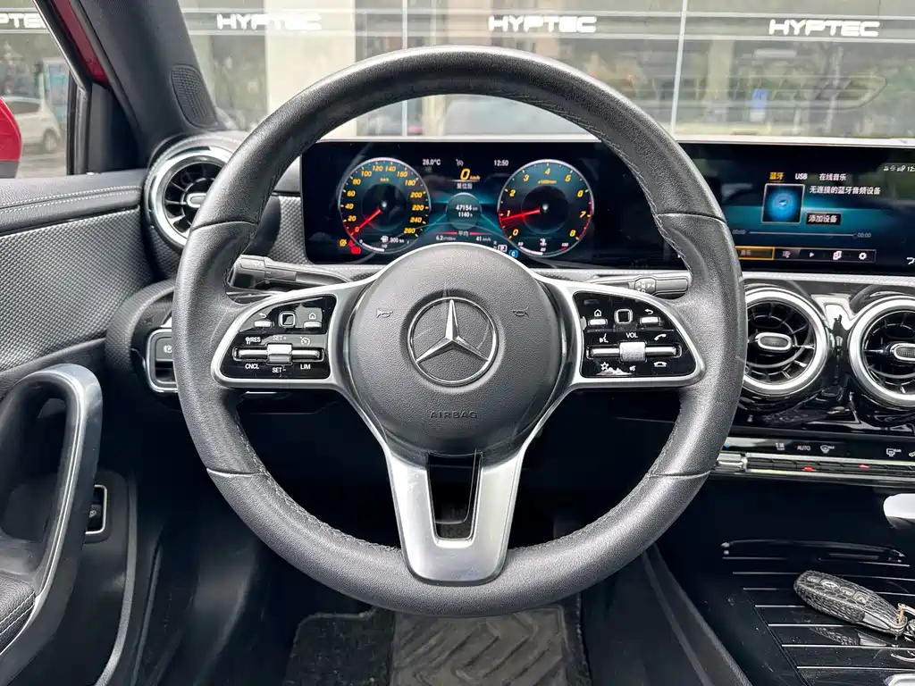 Mercedes-Benz A-Class — миниатюра 13