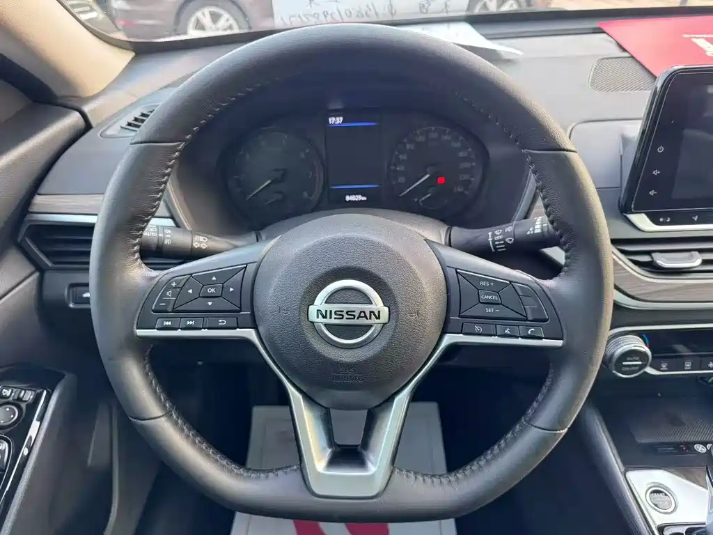 Nissan Teana — миниатюра 3