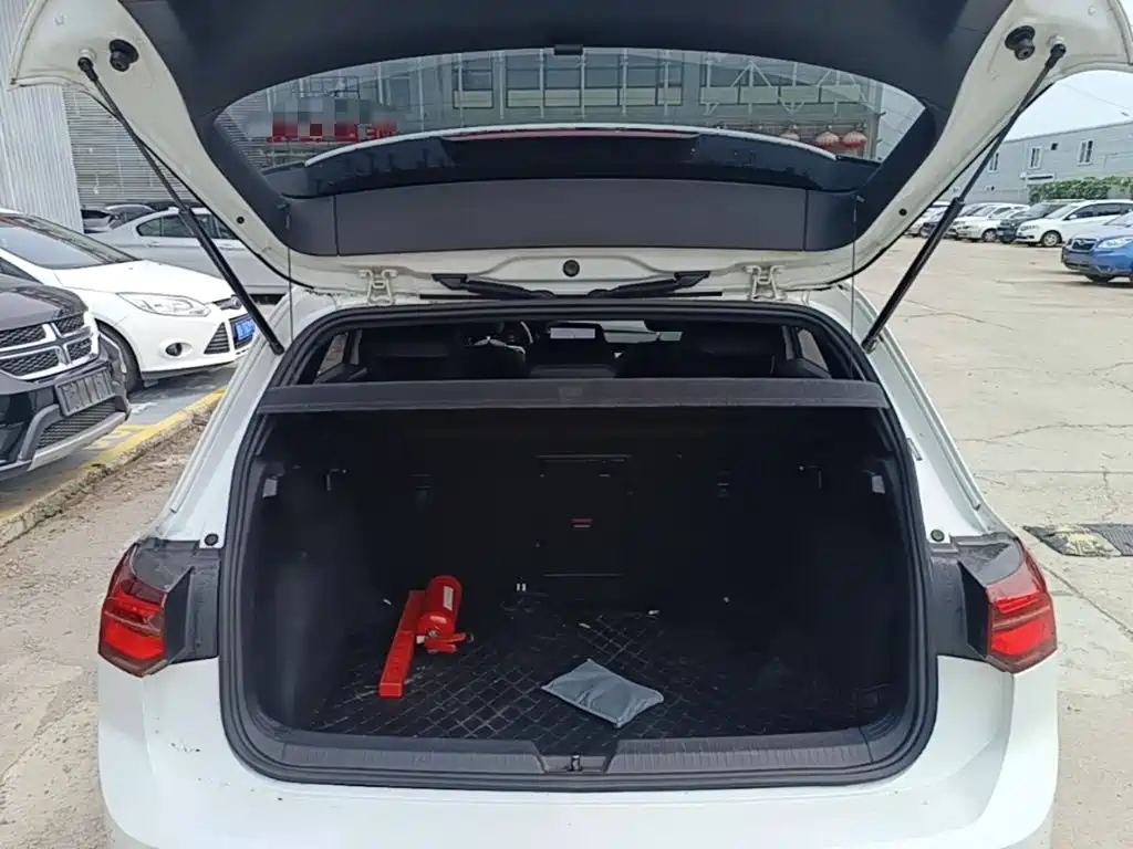 Volkswagen Golf — миниатюра 15