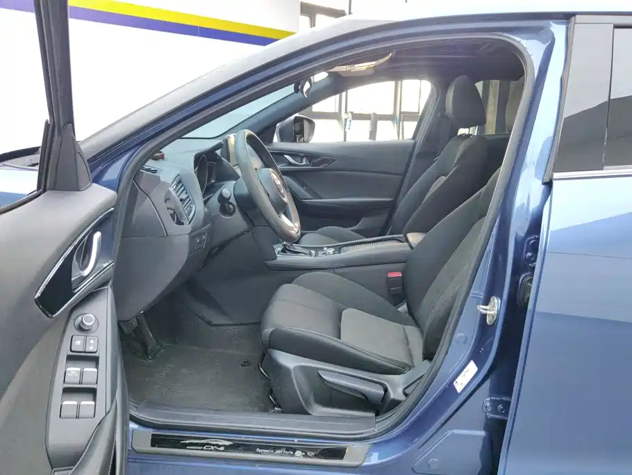 Mazda CX-4 — миниатюра 9
