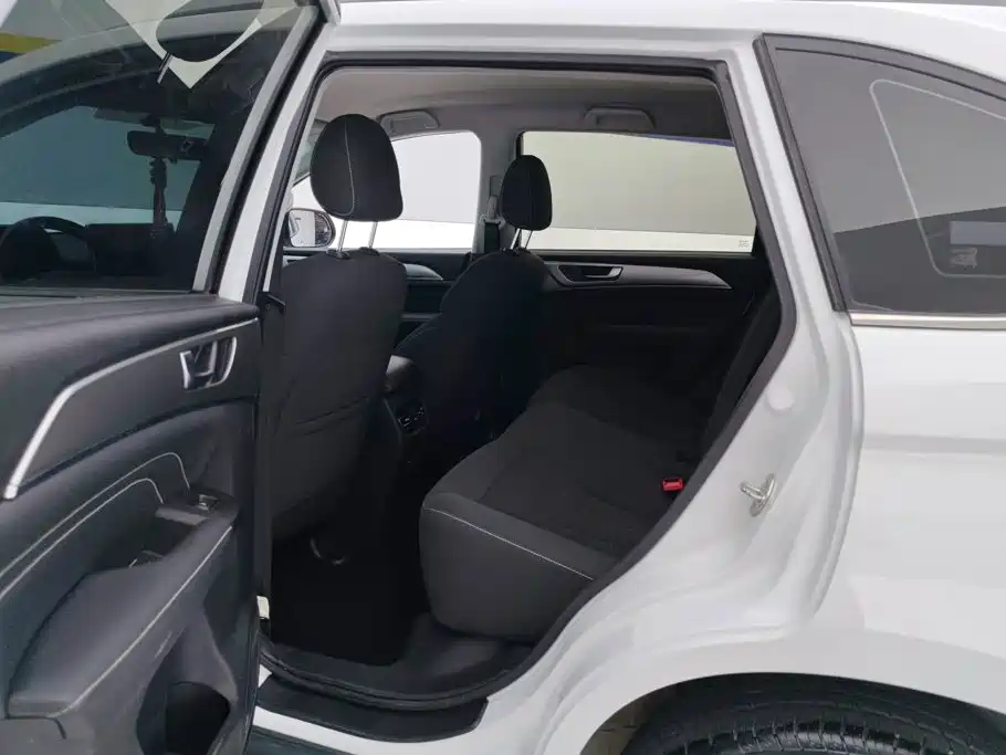 Haval M6 — миниатюра 11