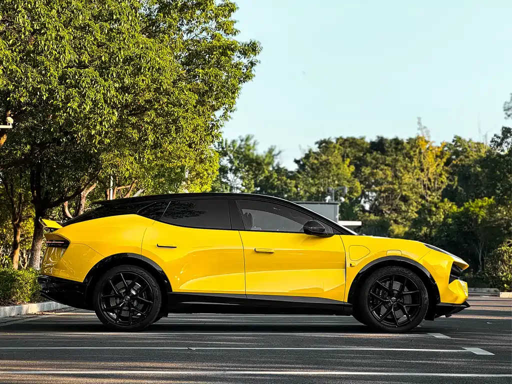 LOTUS SPORTS CAR ELETRE