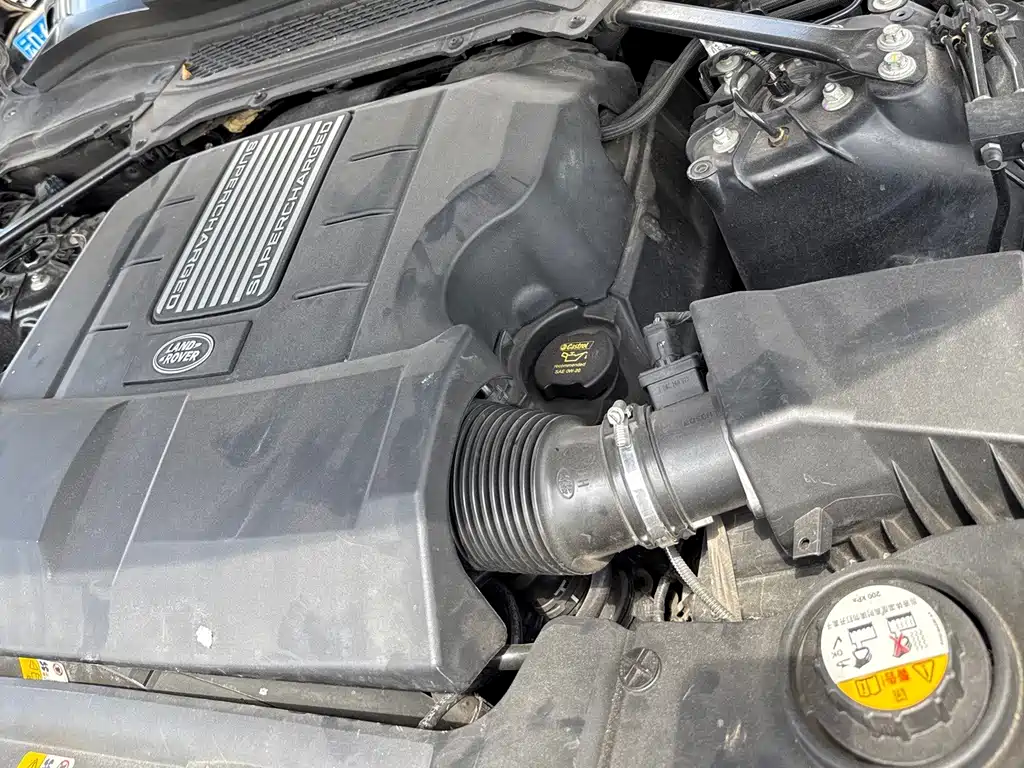 Land Rover Range Rover — миниатюра 20
