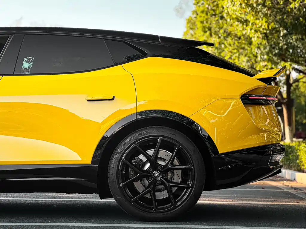 LOTUS SPORTS CAR ELETRE