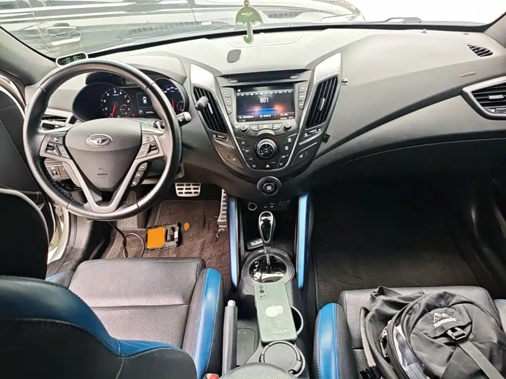 Hyundai Veloster — миниатюра 10