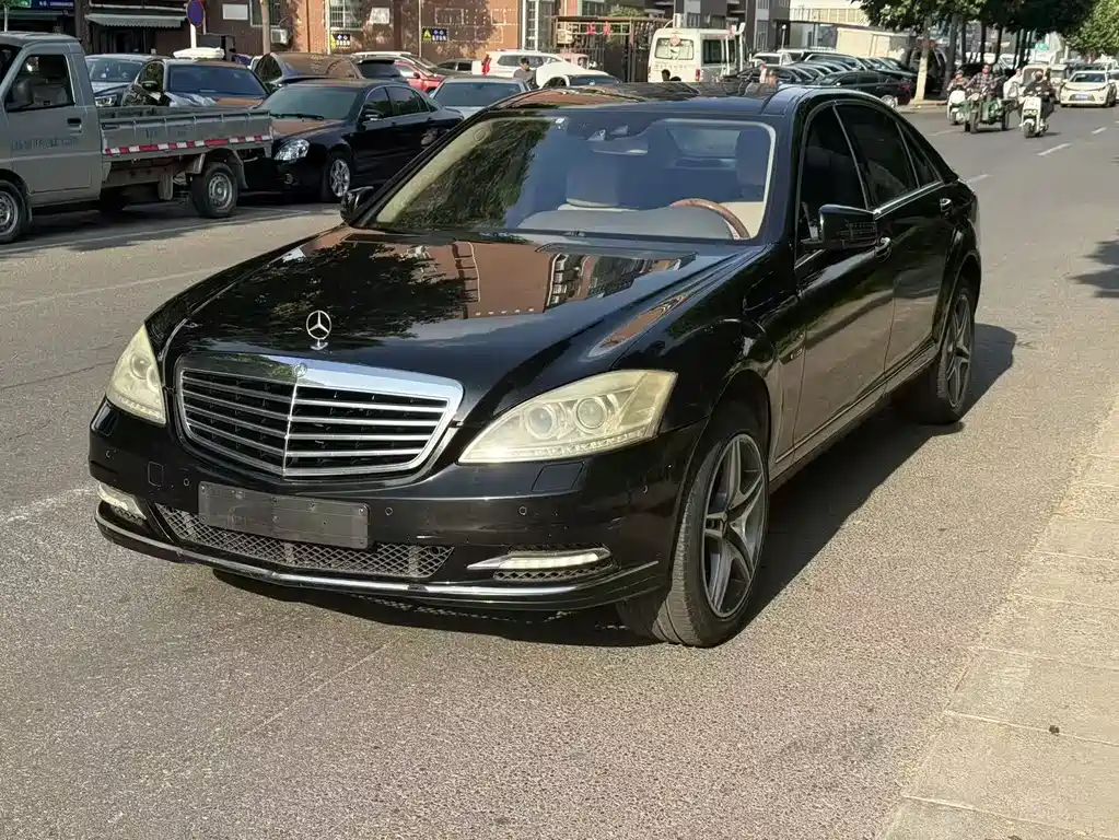 Mercedes-Benz S-Class 2009