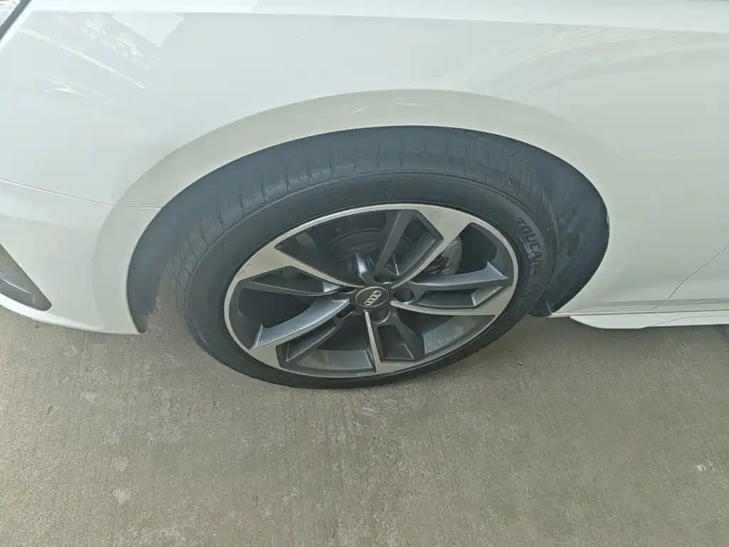 Audi A4L — миниатюра 23